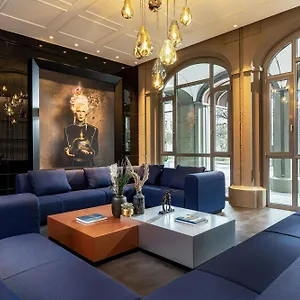 Luc, Autograph Collection Berlino